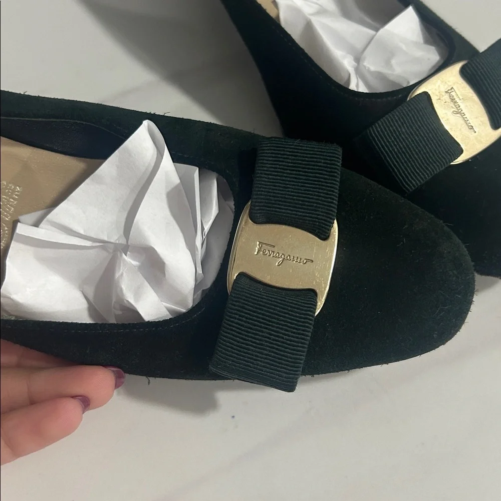 Salvatore Ferragamo Women's Shoes with Gold Accent - Picture 2 of 6